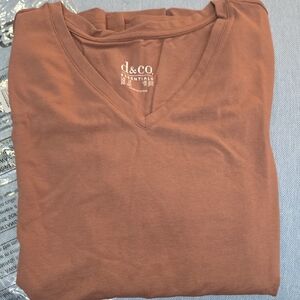 D&Co Essentials V-Neck Top in Brown